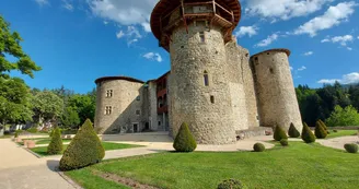Castle of La Chèze Castle of La Chèze