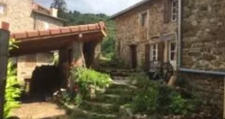 Les pentes du château de Retourtour