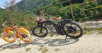 Bike rental at Garage Le Break 07 / Rayvolt Bike 07