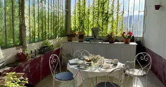 Victorine, guest room in a family home