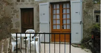 Les Sauvages